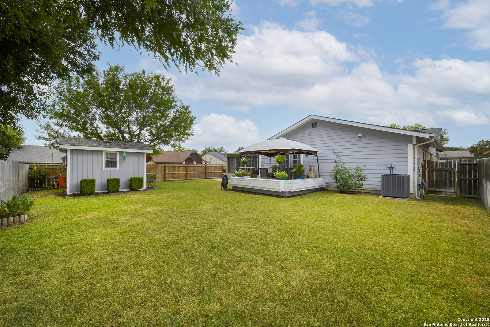 5302 Walnut Vista