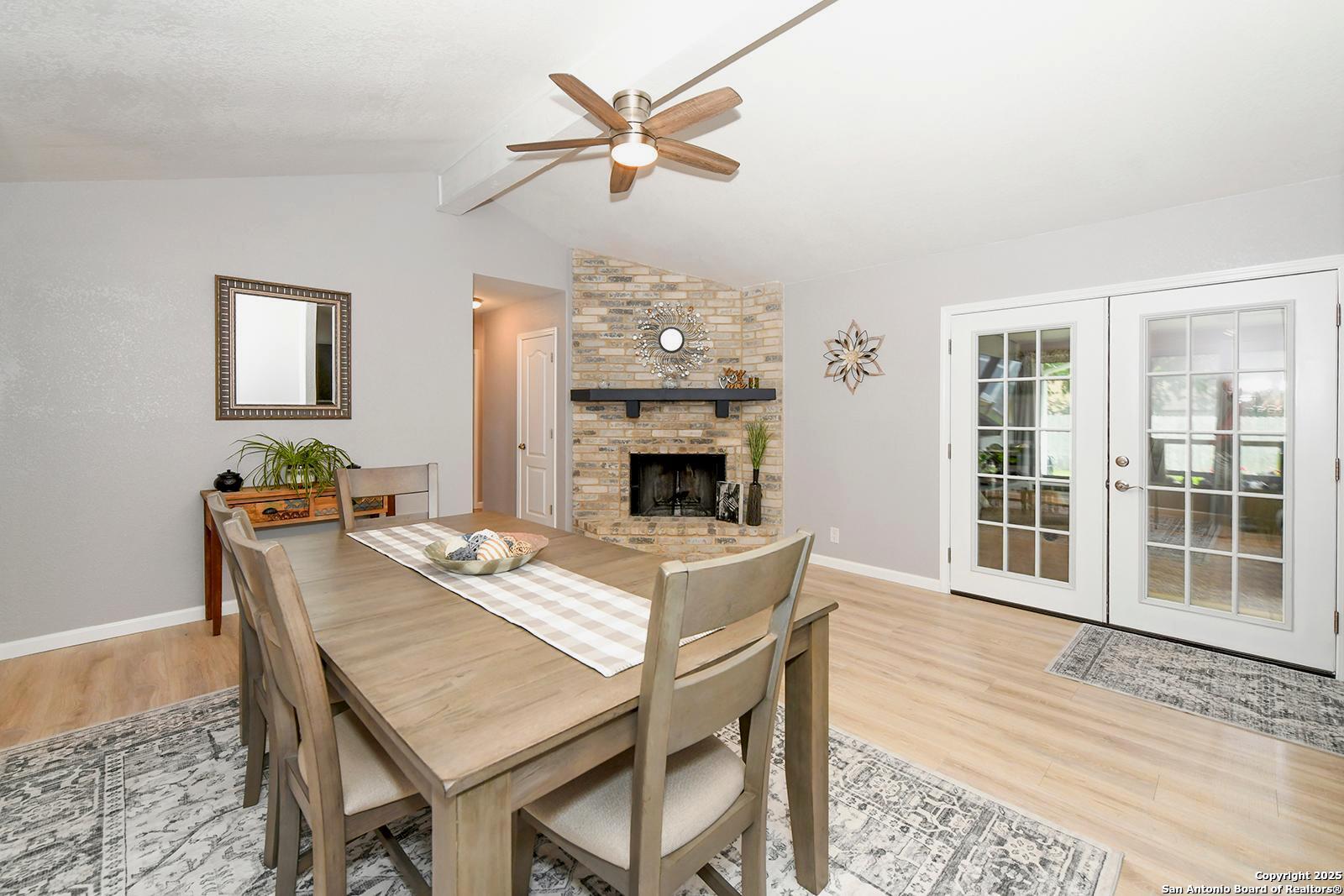 5302 Walnut Vista