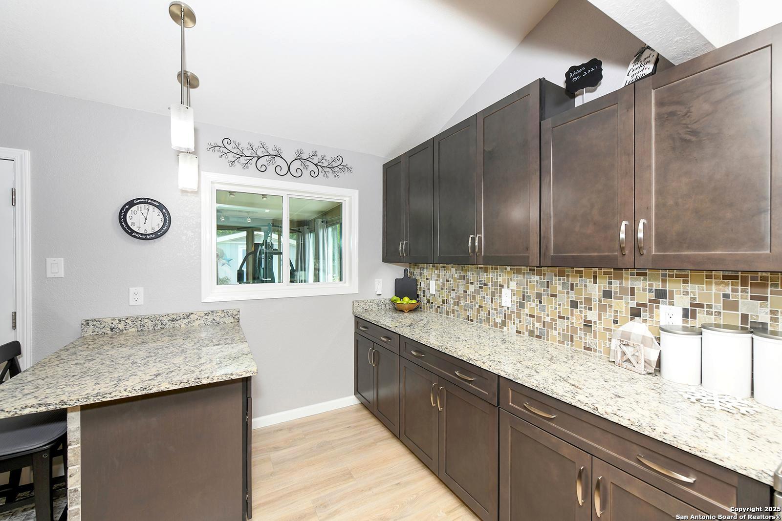 5302 Walnut Vista