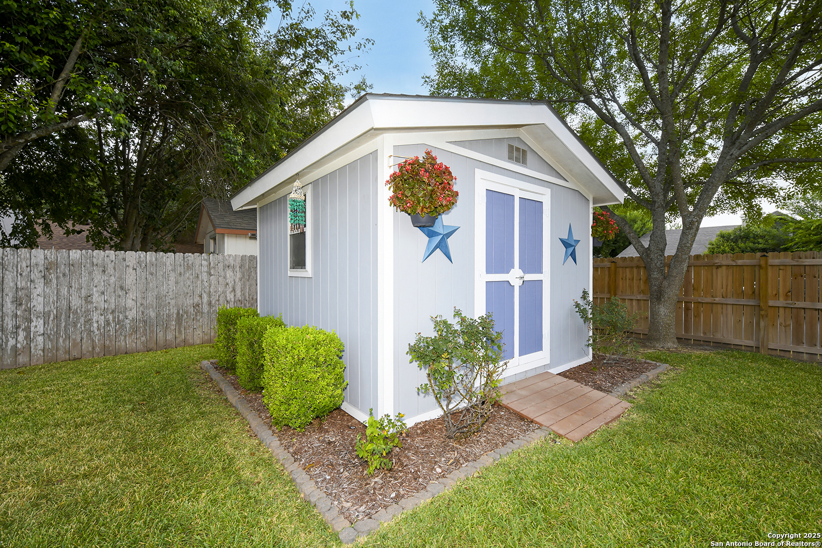 5302 Walnut Vista
