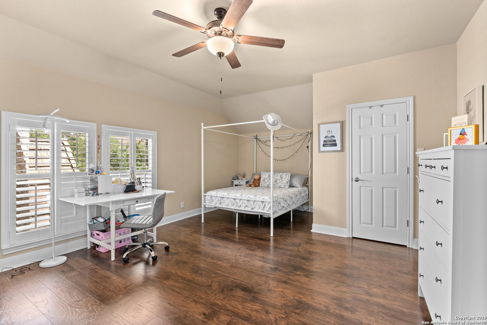 7207 Hovingham