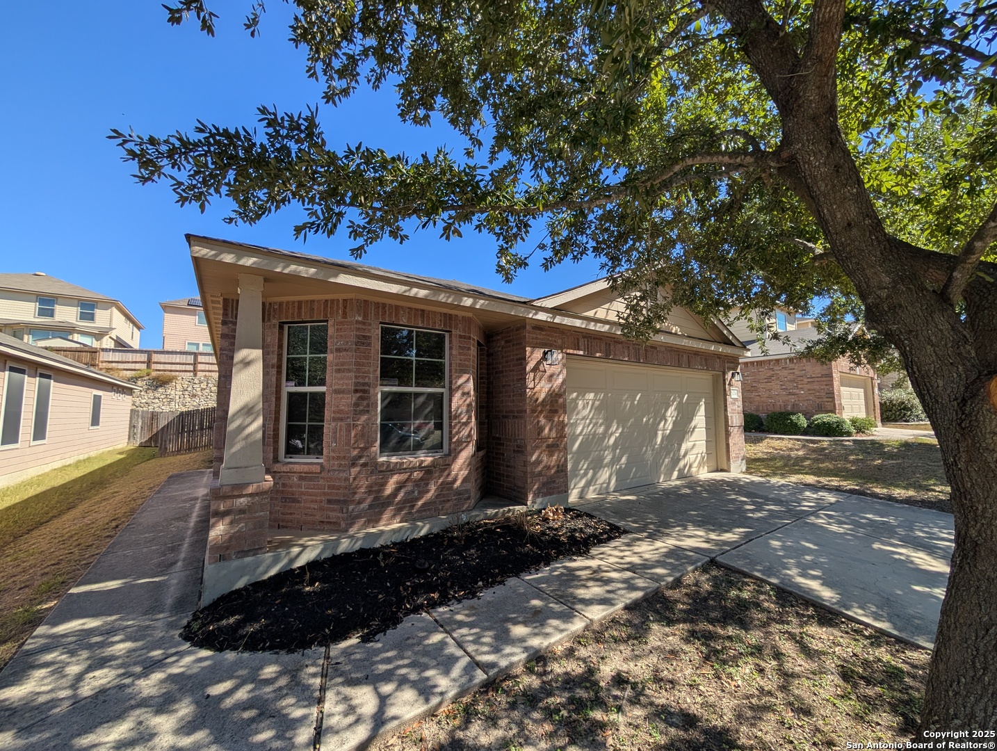 5216 Savory Glen