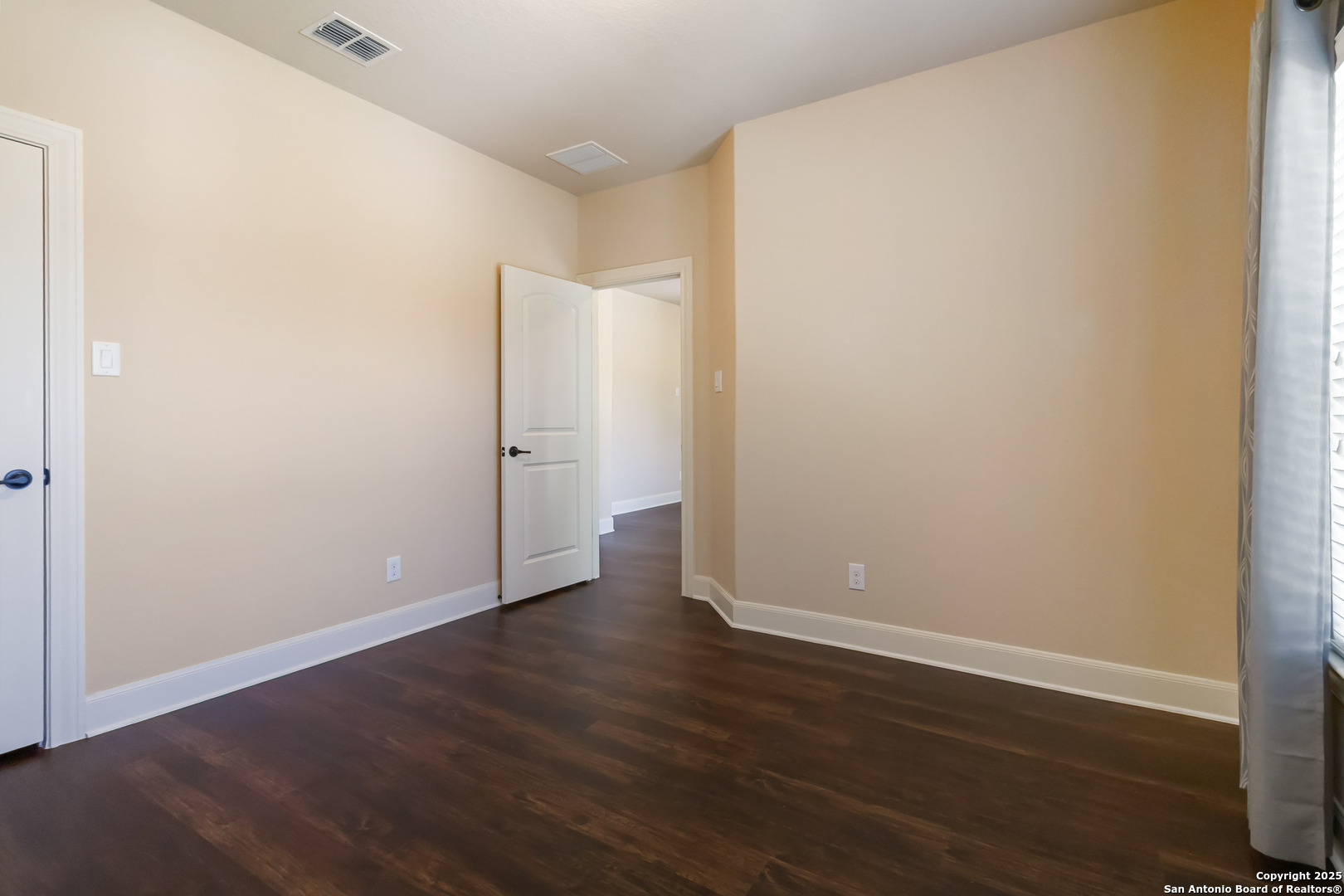 24219 Artisan Gate