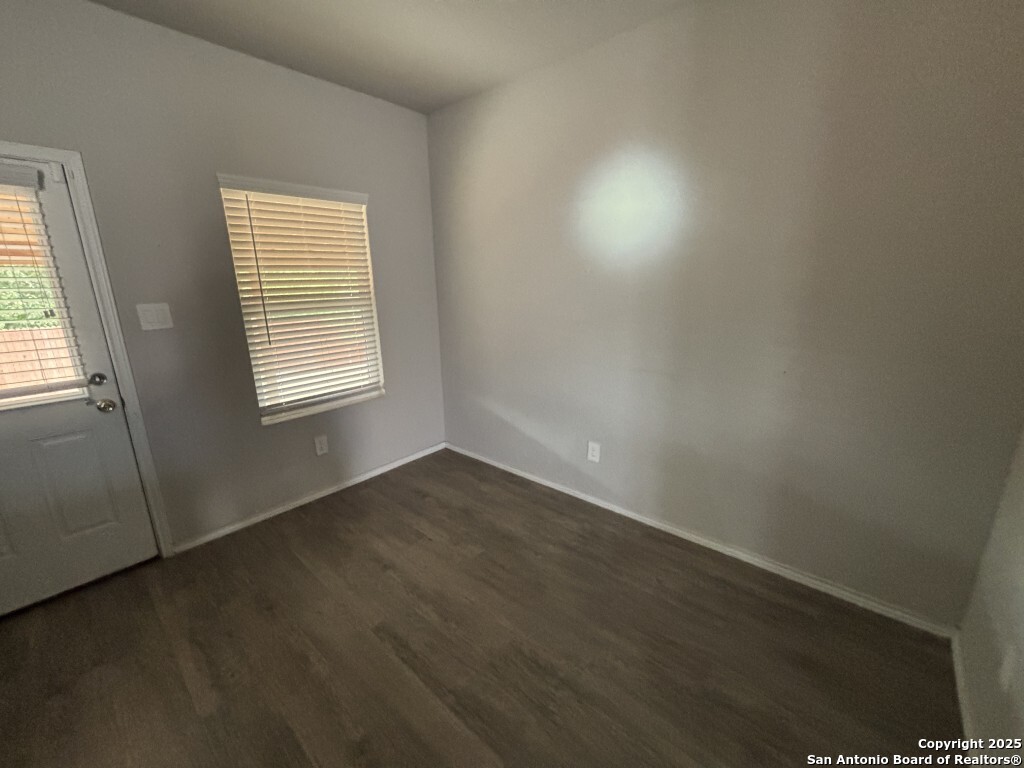 10435 Buescher
