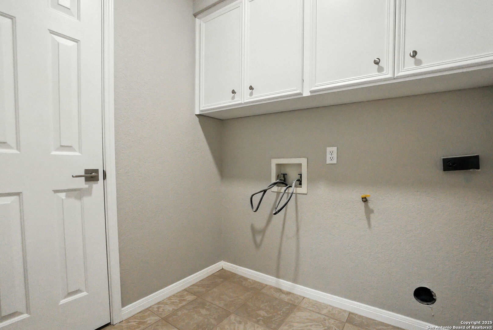1280 Fox Glen