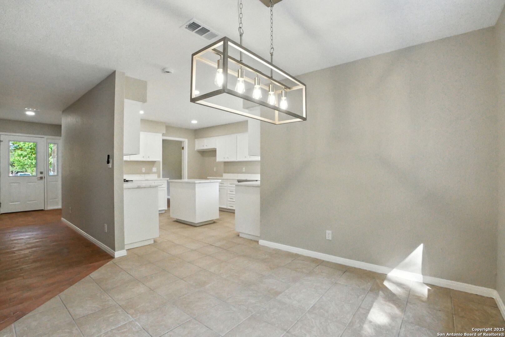 1280 Fox Glen