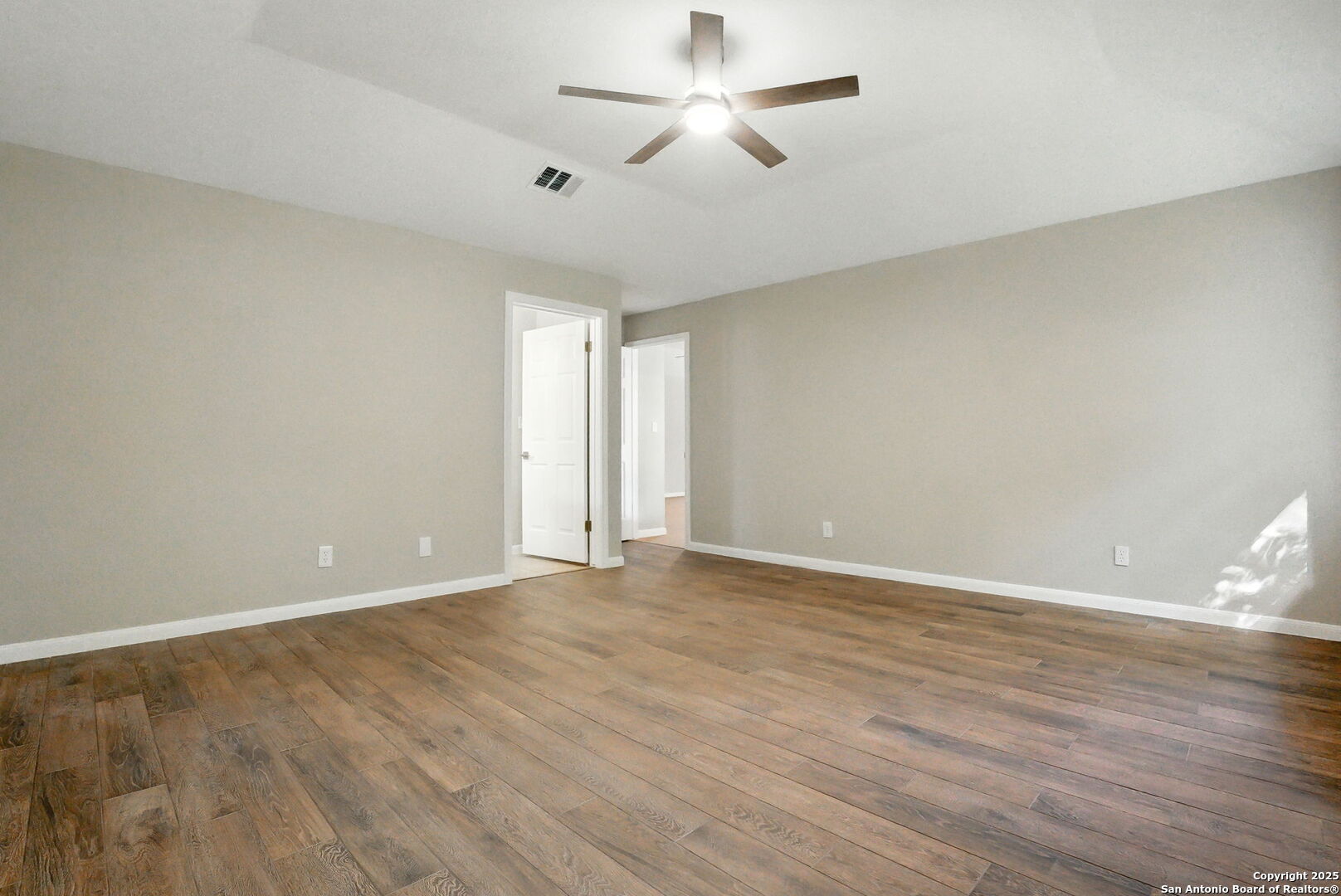 1280 Fox Glen