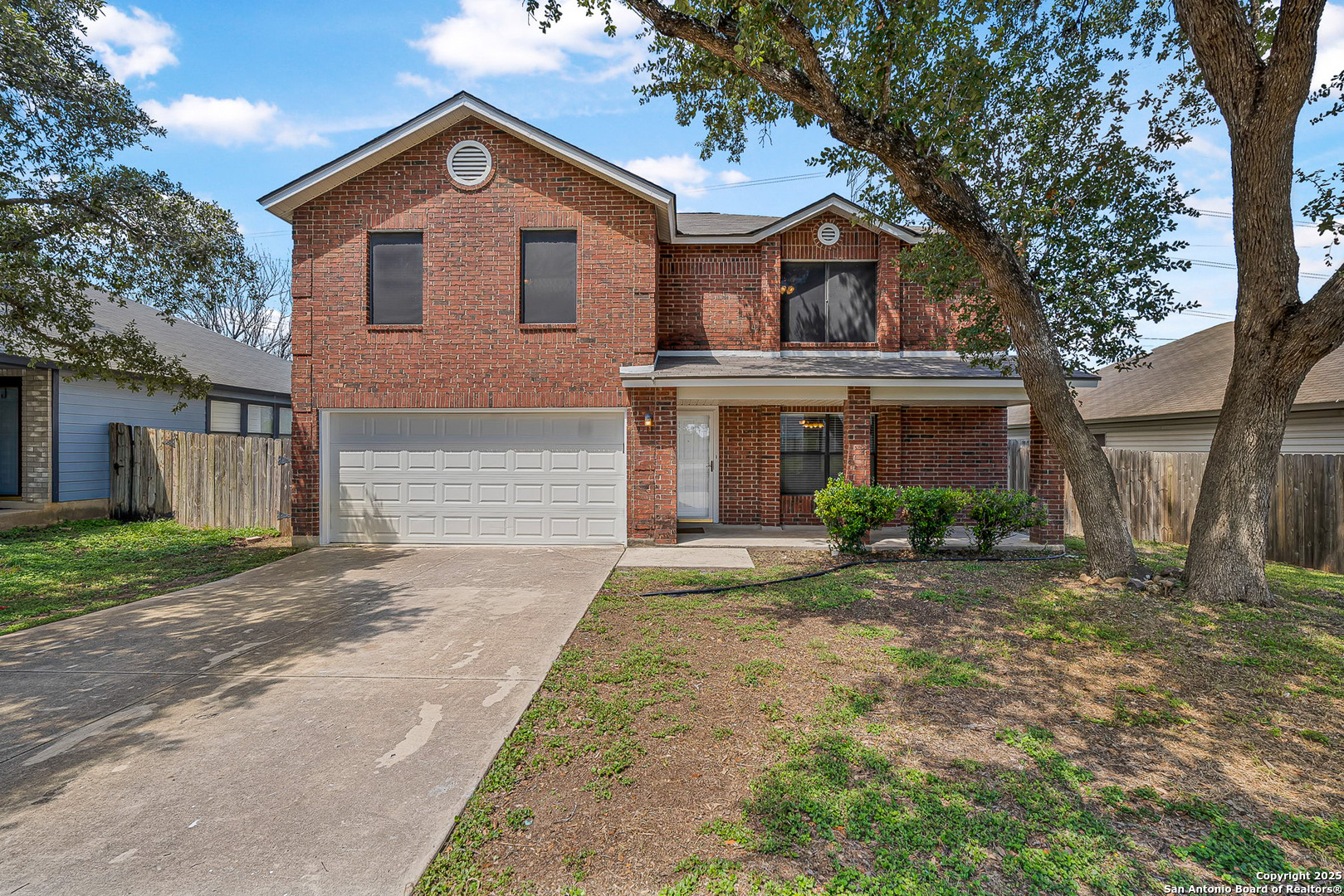 9711 Diamond Cliff Dr