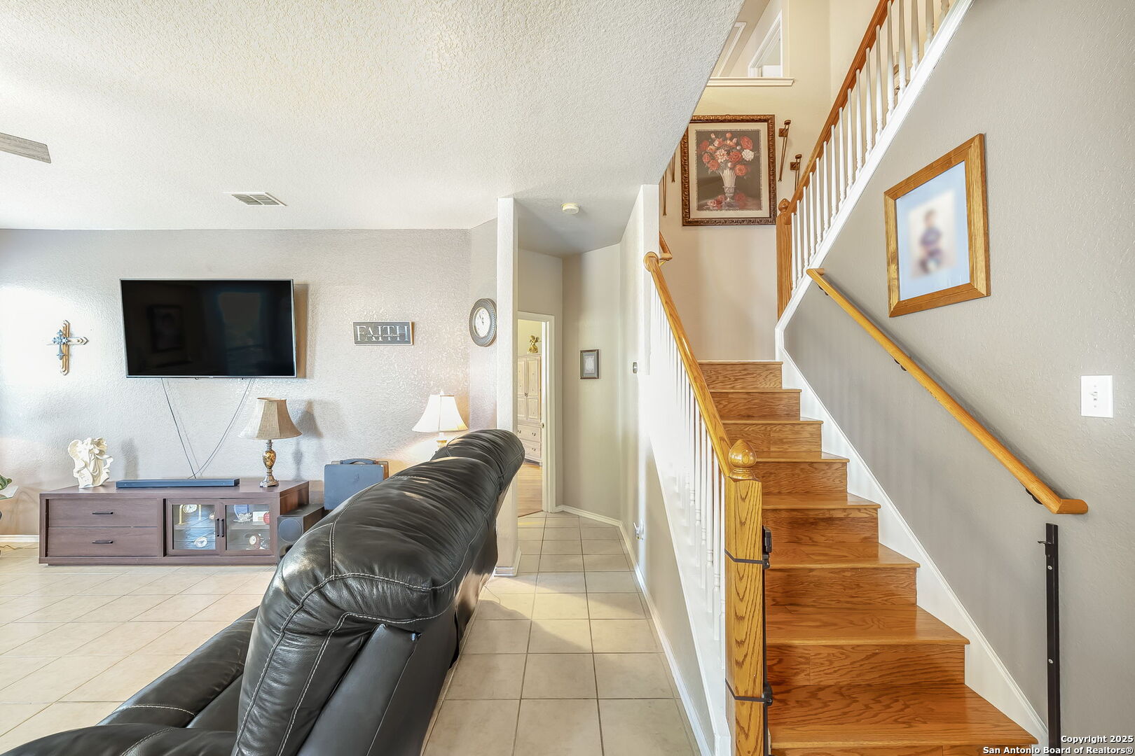10526 Mustang Walk