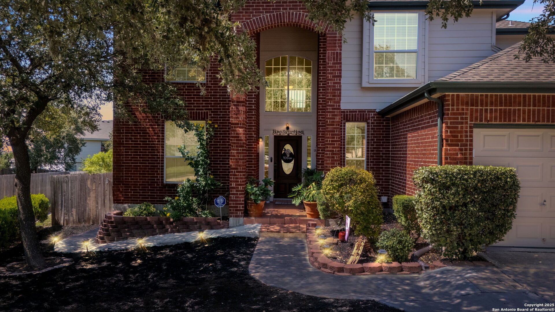 10526 Mustang Walk