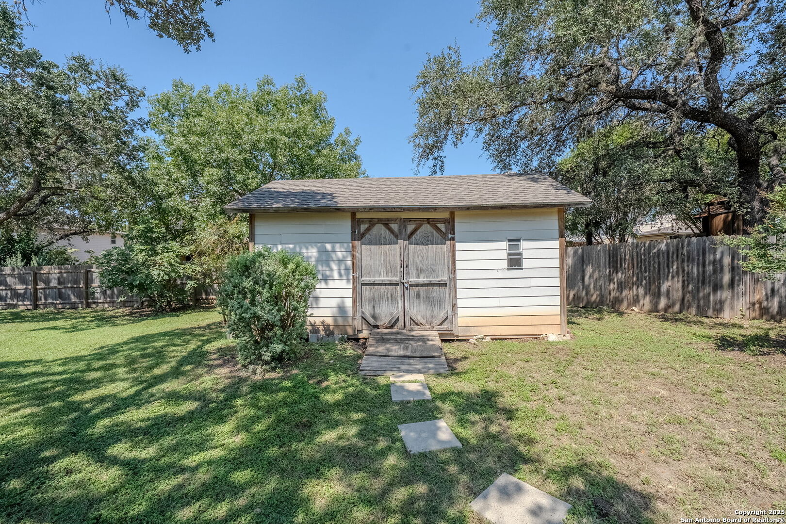 10526 Mustang Walk