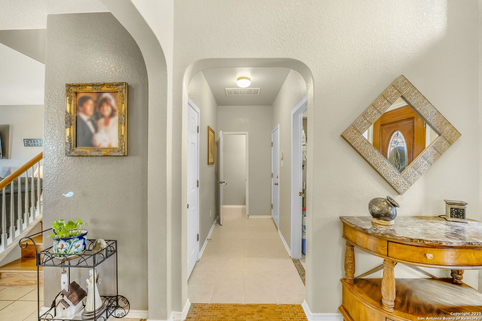 10526 Mustang Walk
