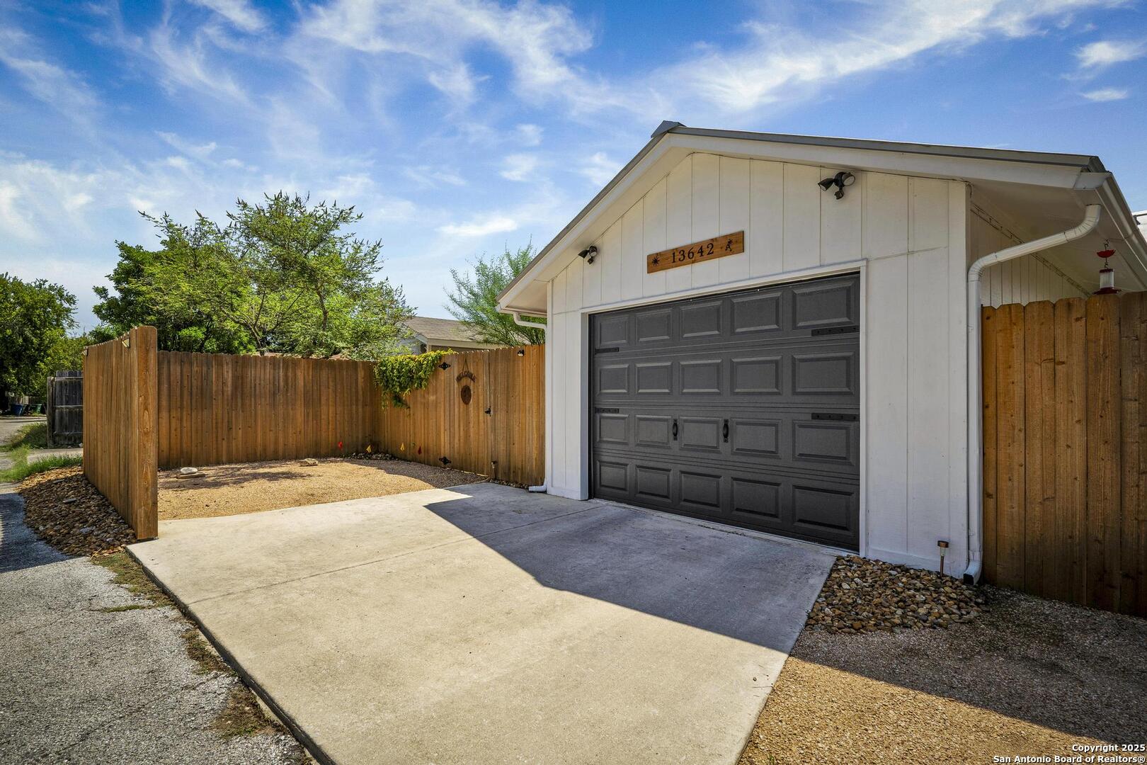 13642 Princes Knolls