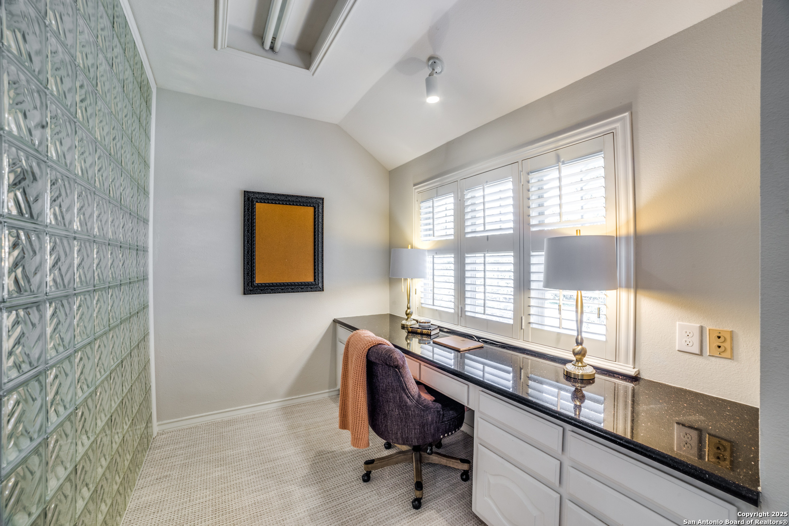 2242 Fawnfield