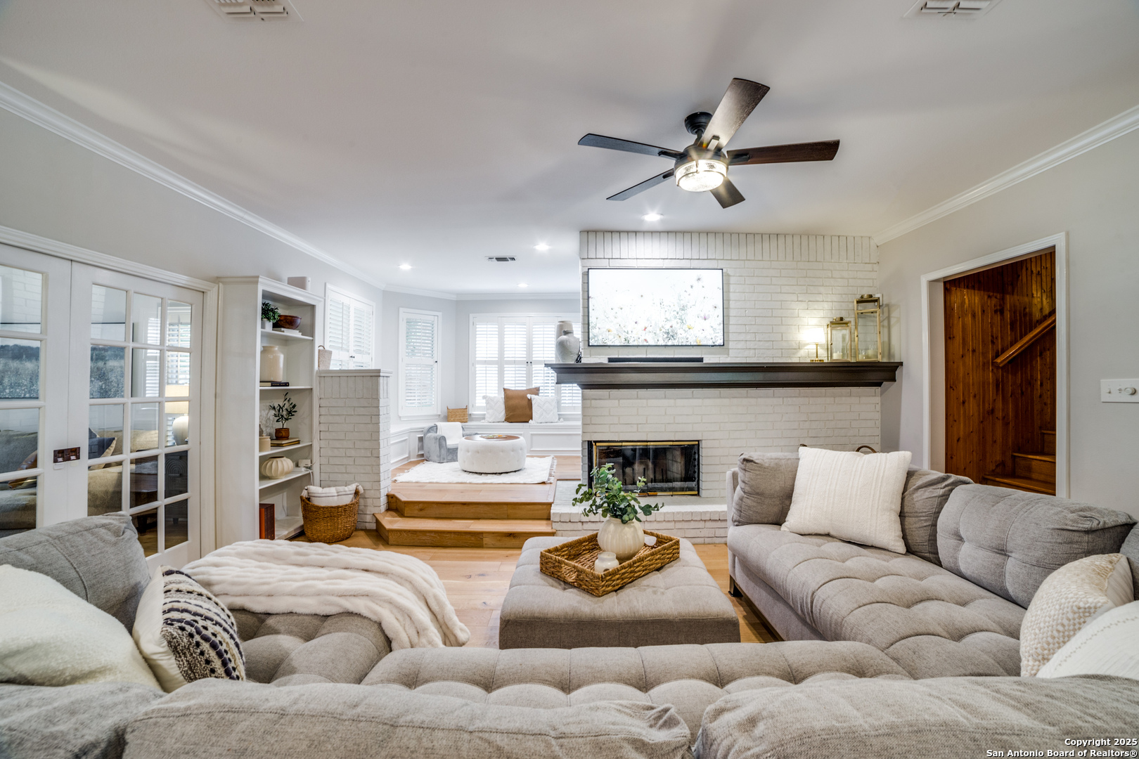 2242 Fawnfield