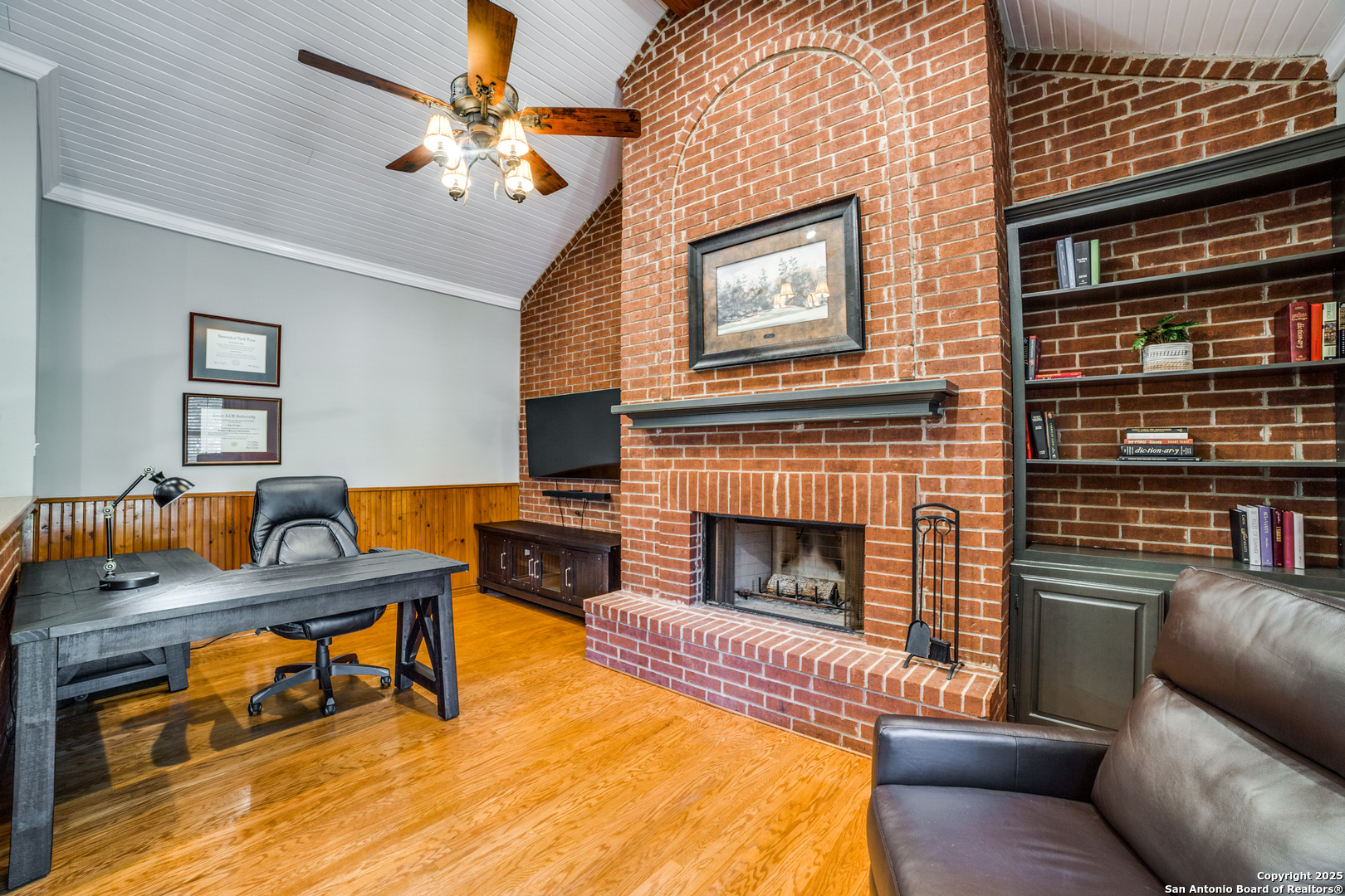 2242 Fawnfield