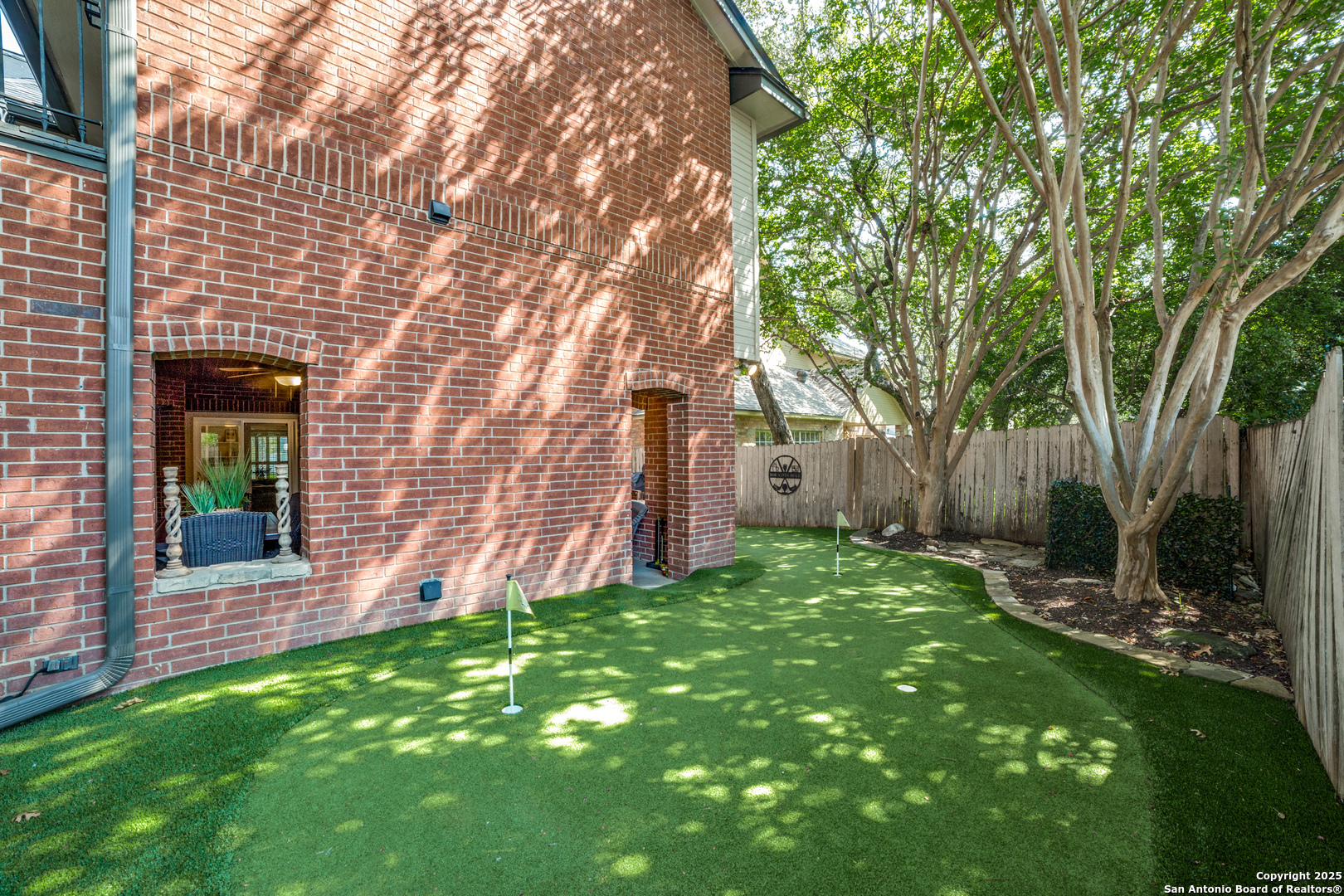 2242 Fawnfield