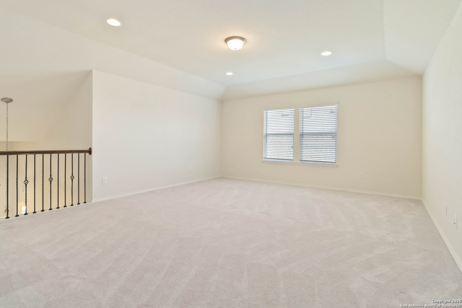 2275 Oak Run