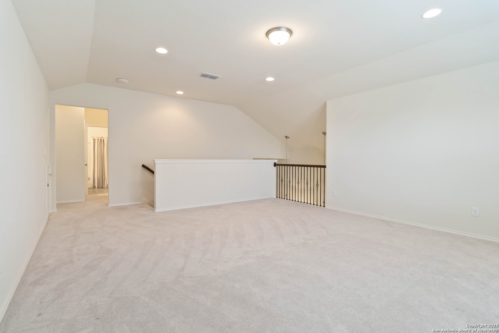 2275 Oak Run