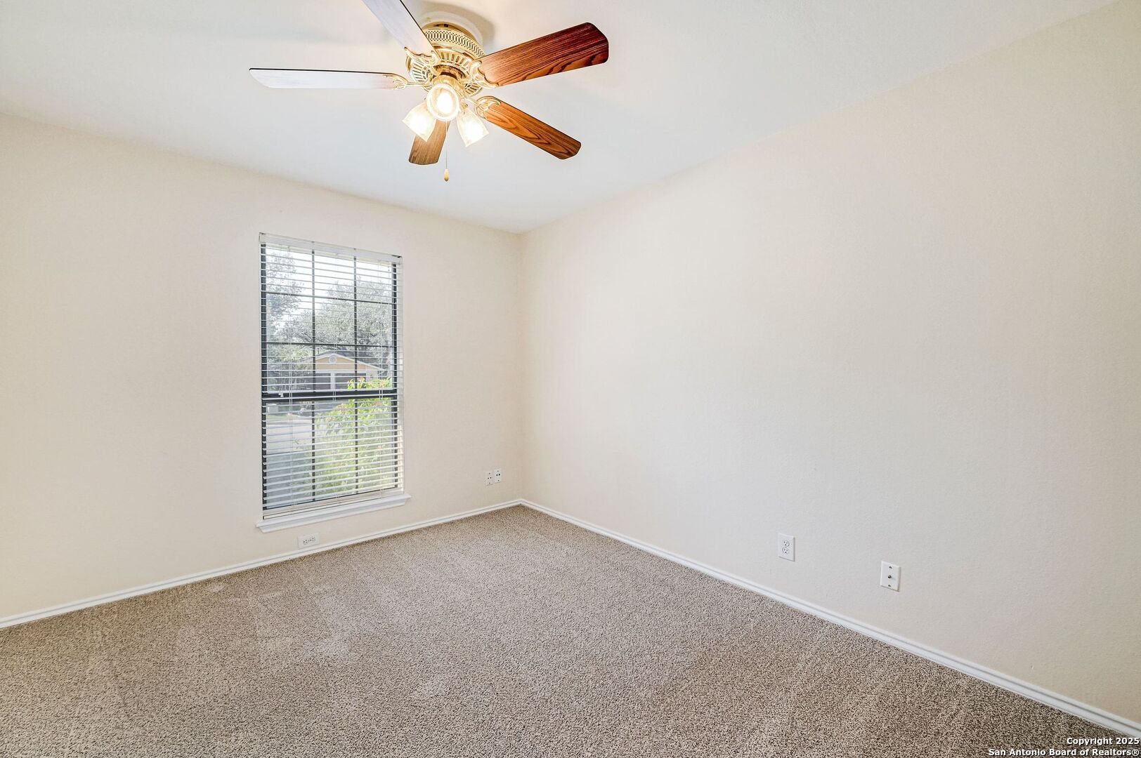 7535 UTSA Dr