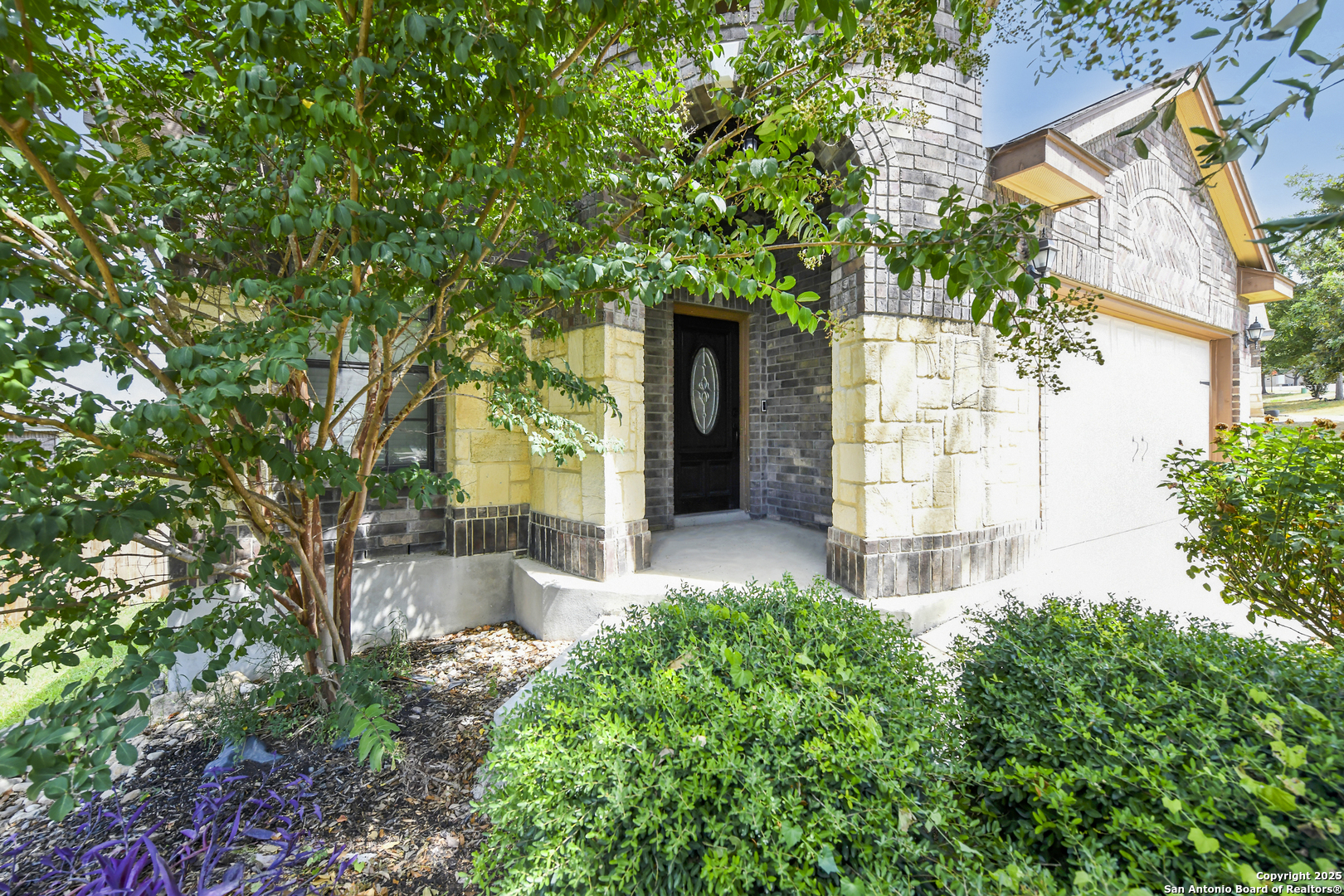 13709 Trailside Ln
