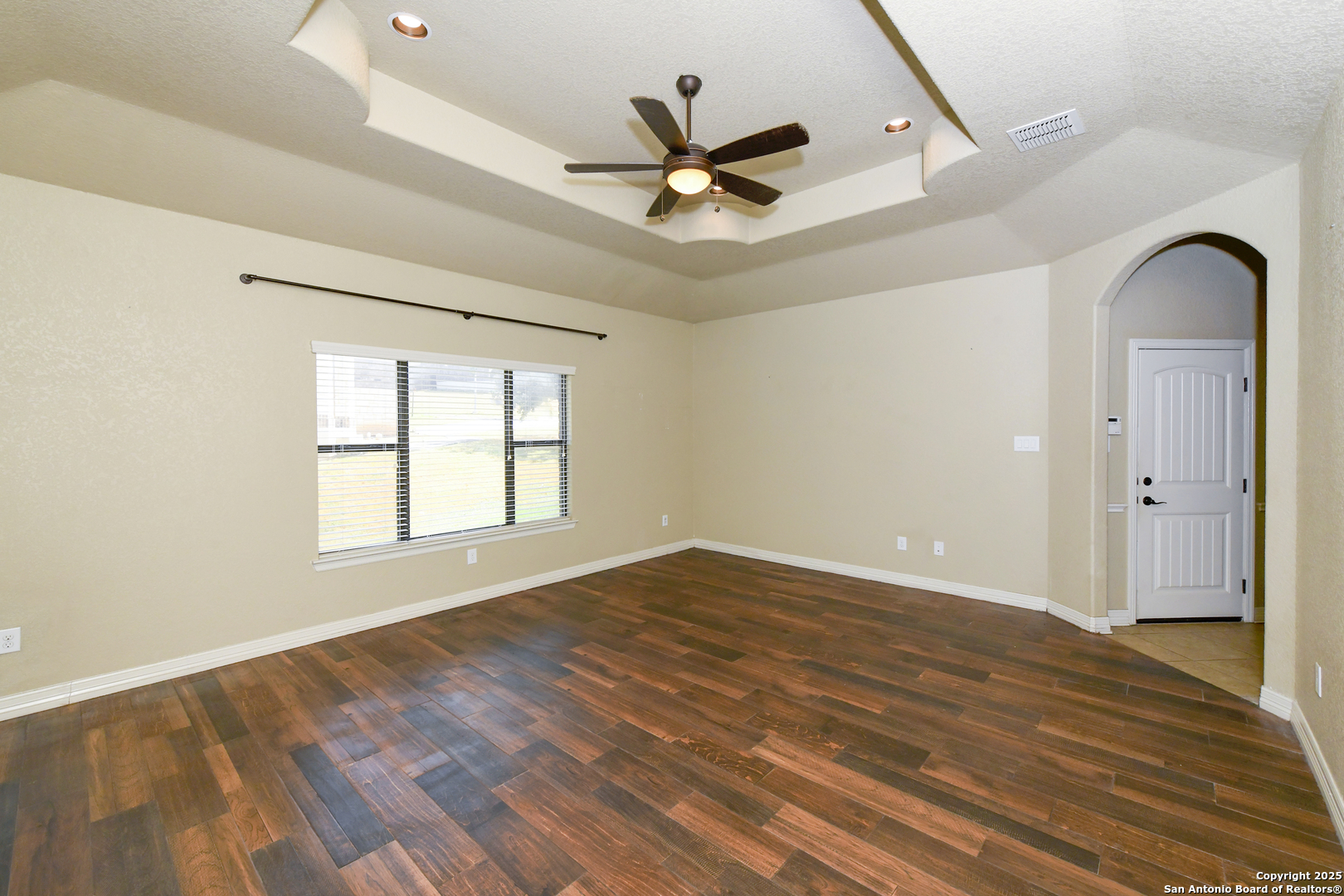 13709 Trailside Ln