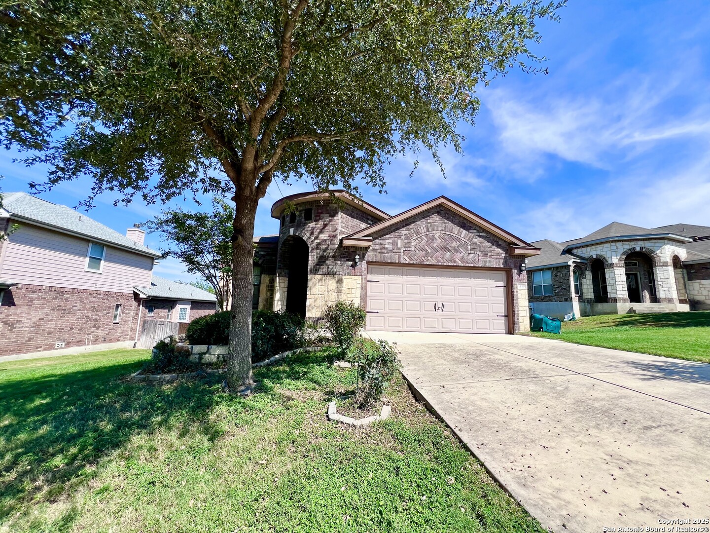 13709 Trailside Ln