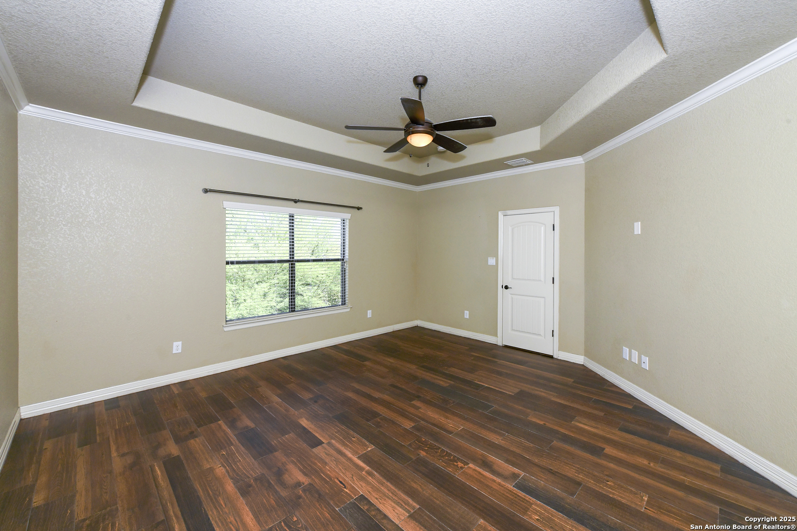 13709 Trailside Ln