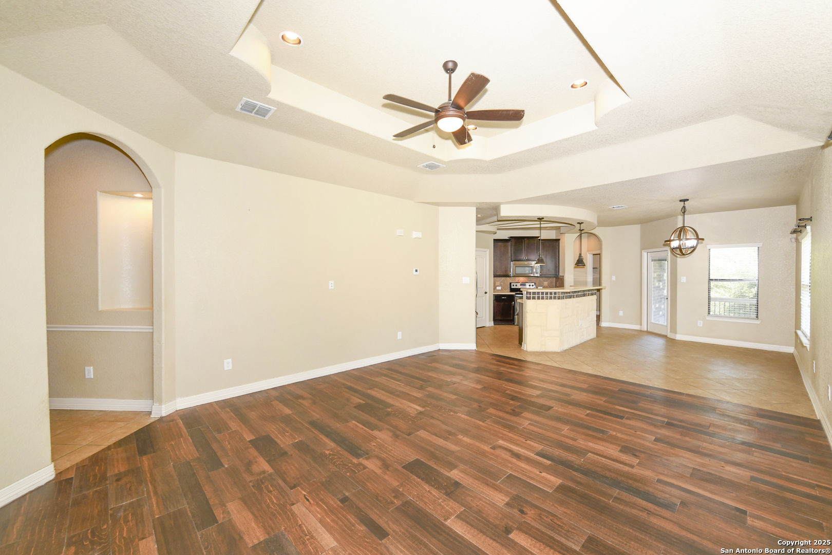 13709 Trailside Ln