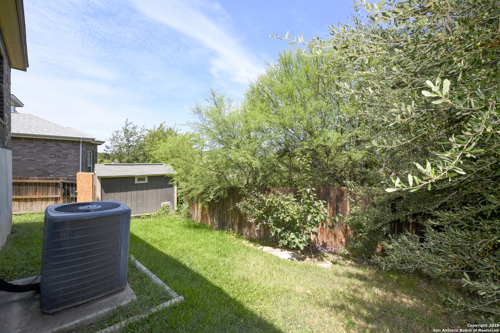 13709 Trailside Ln