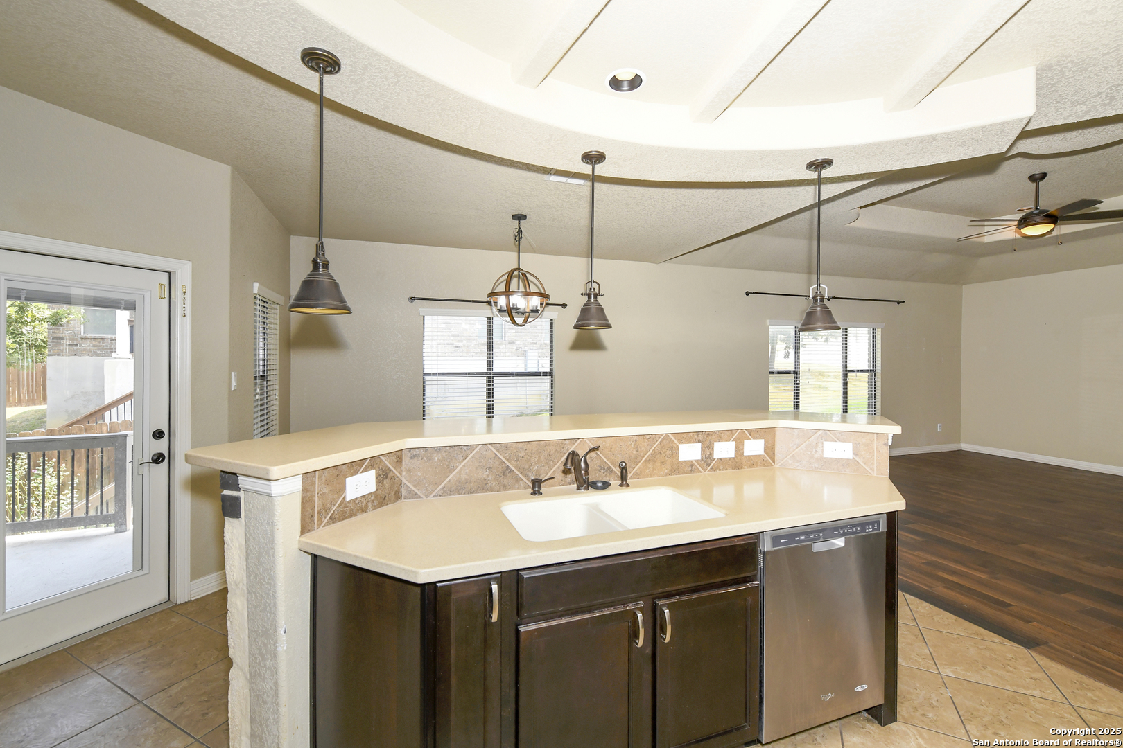13709 Trailside Ln