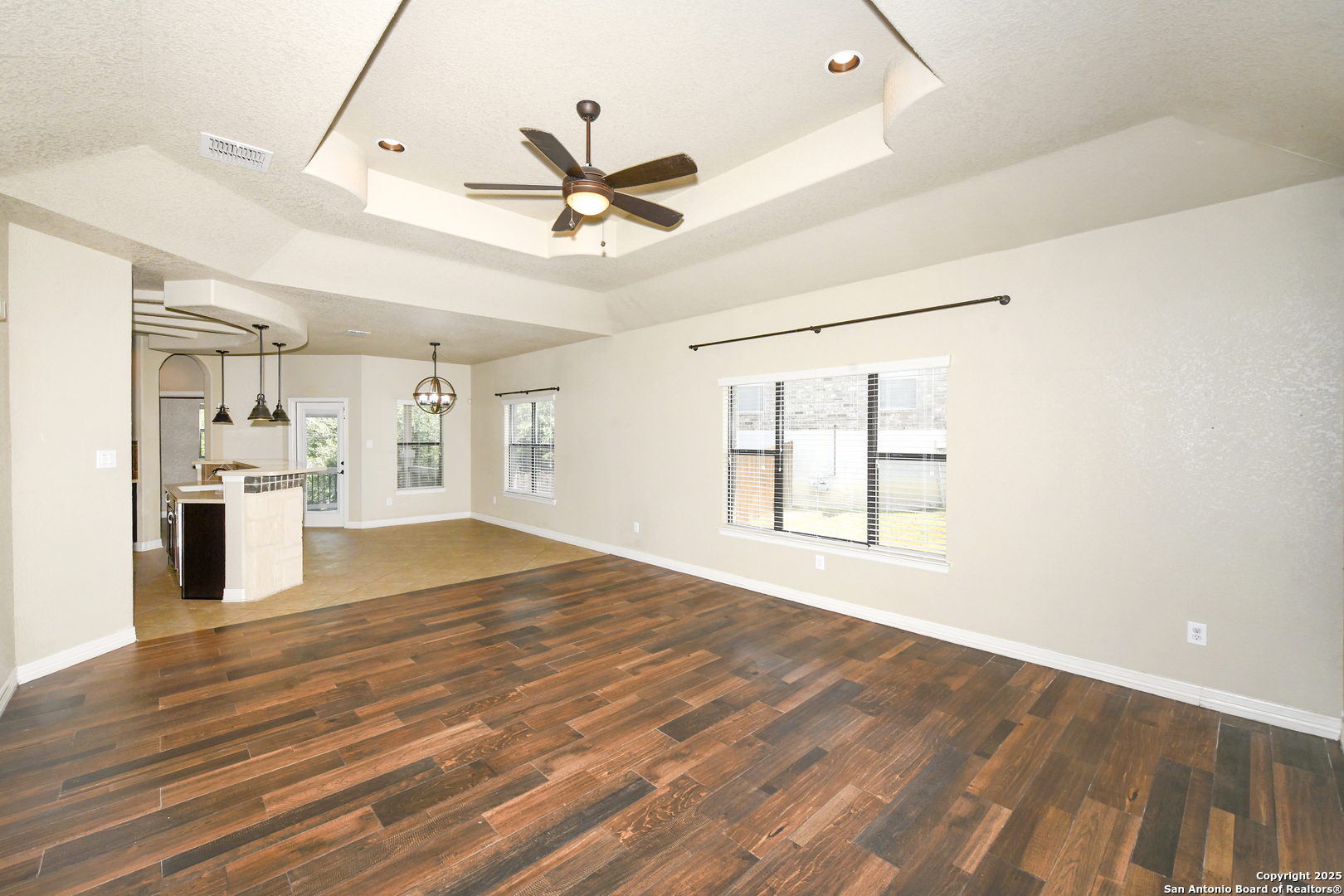 13709 Trailside Ln