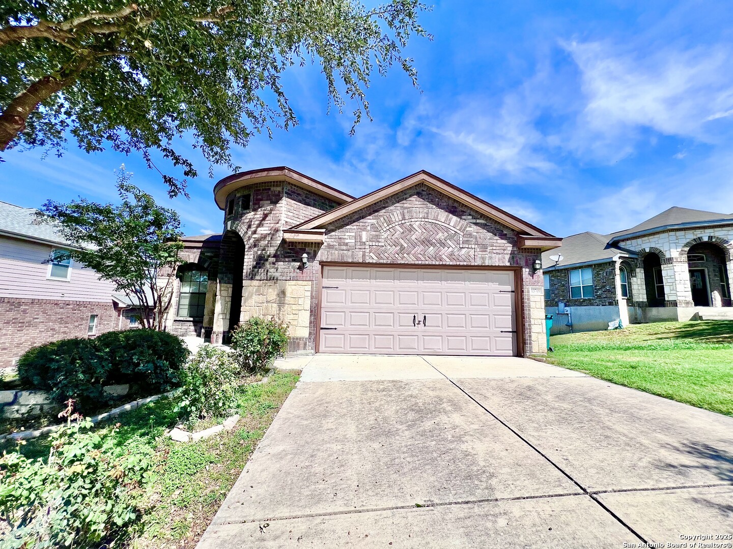 13709 Trailside Ln