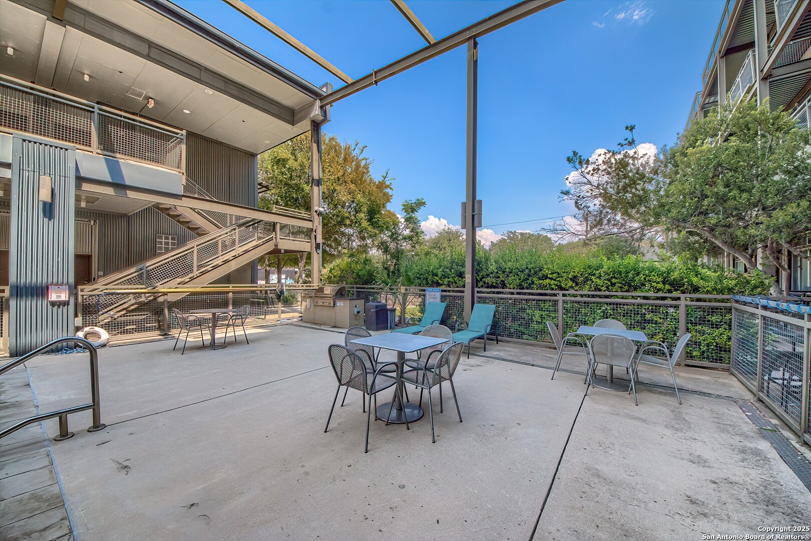 831 S FLORES ST Unit: 2101