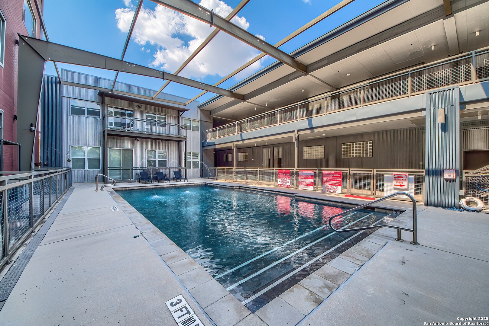 831 S FLORES ST Unit: 2101