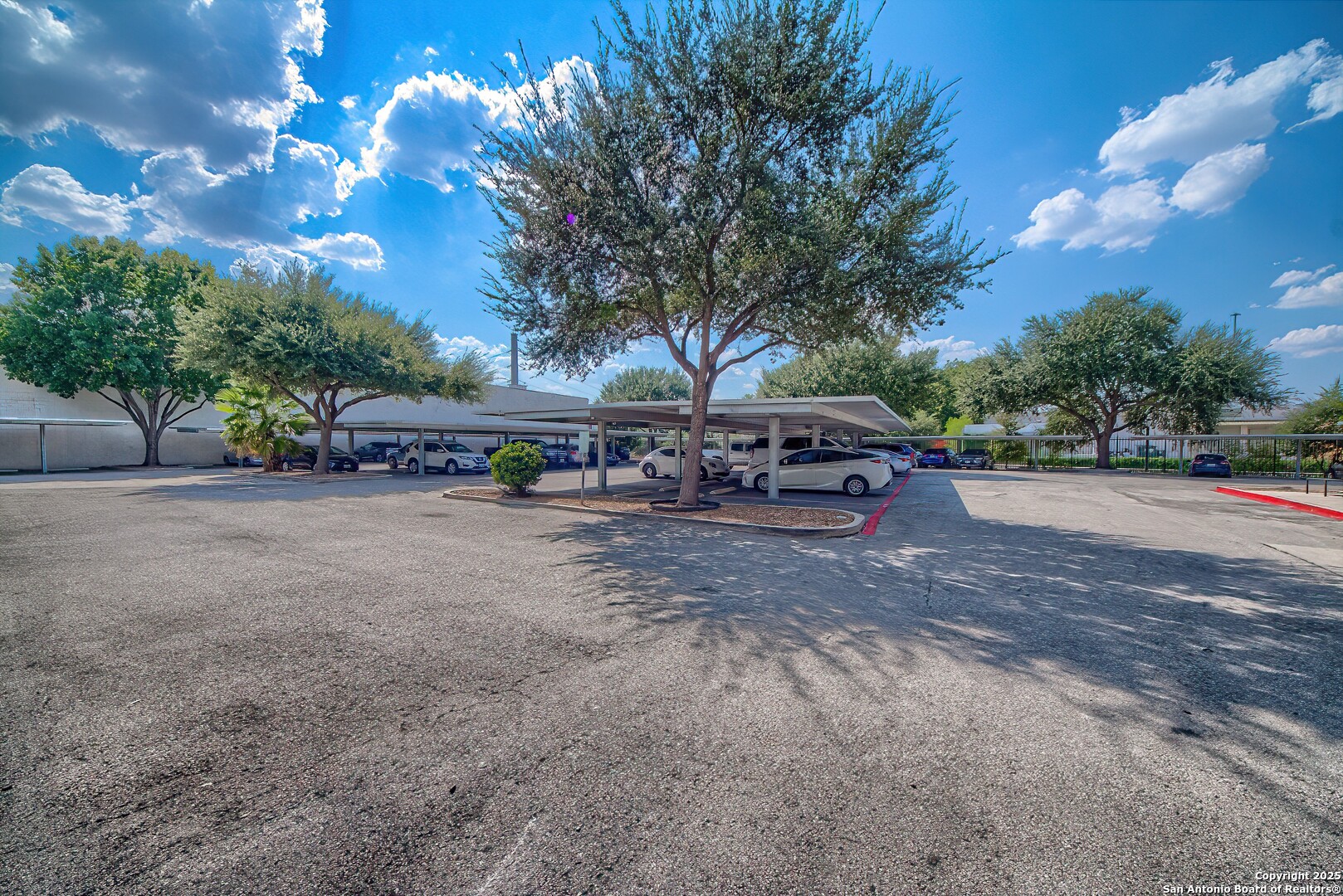 831 S FLORES ST Unit: 2101