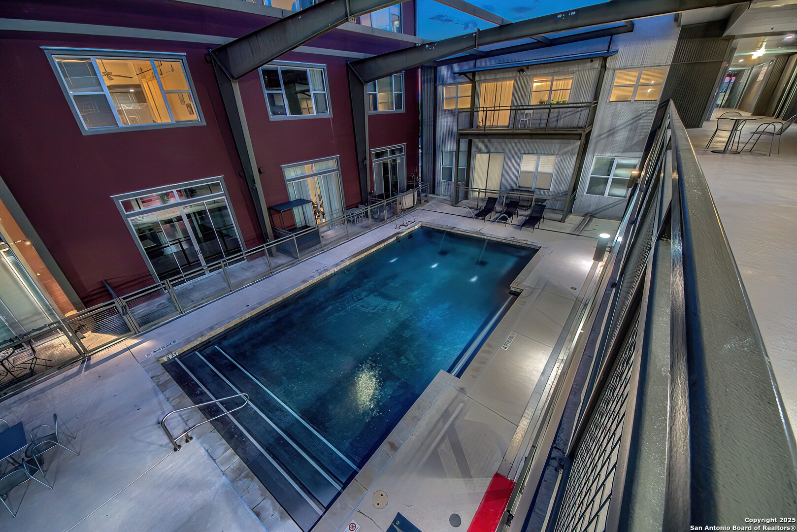 831 S FLORES ST Unit: 2101