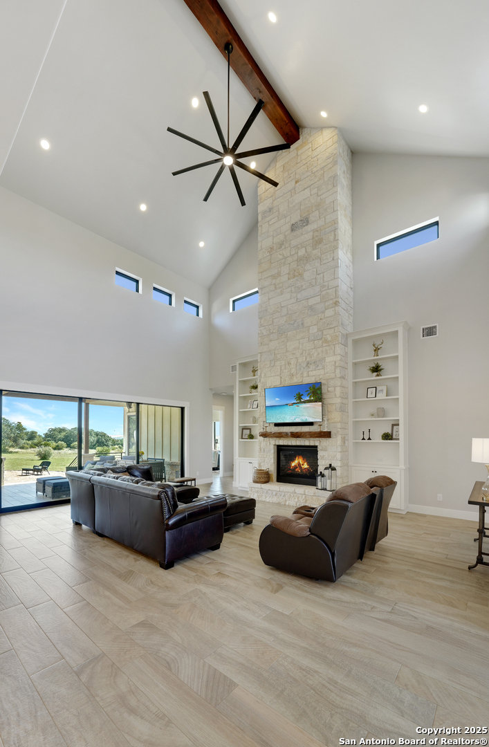 2116 Senora Ridge