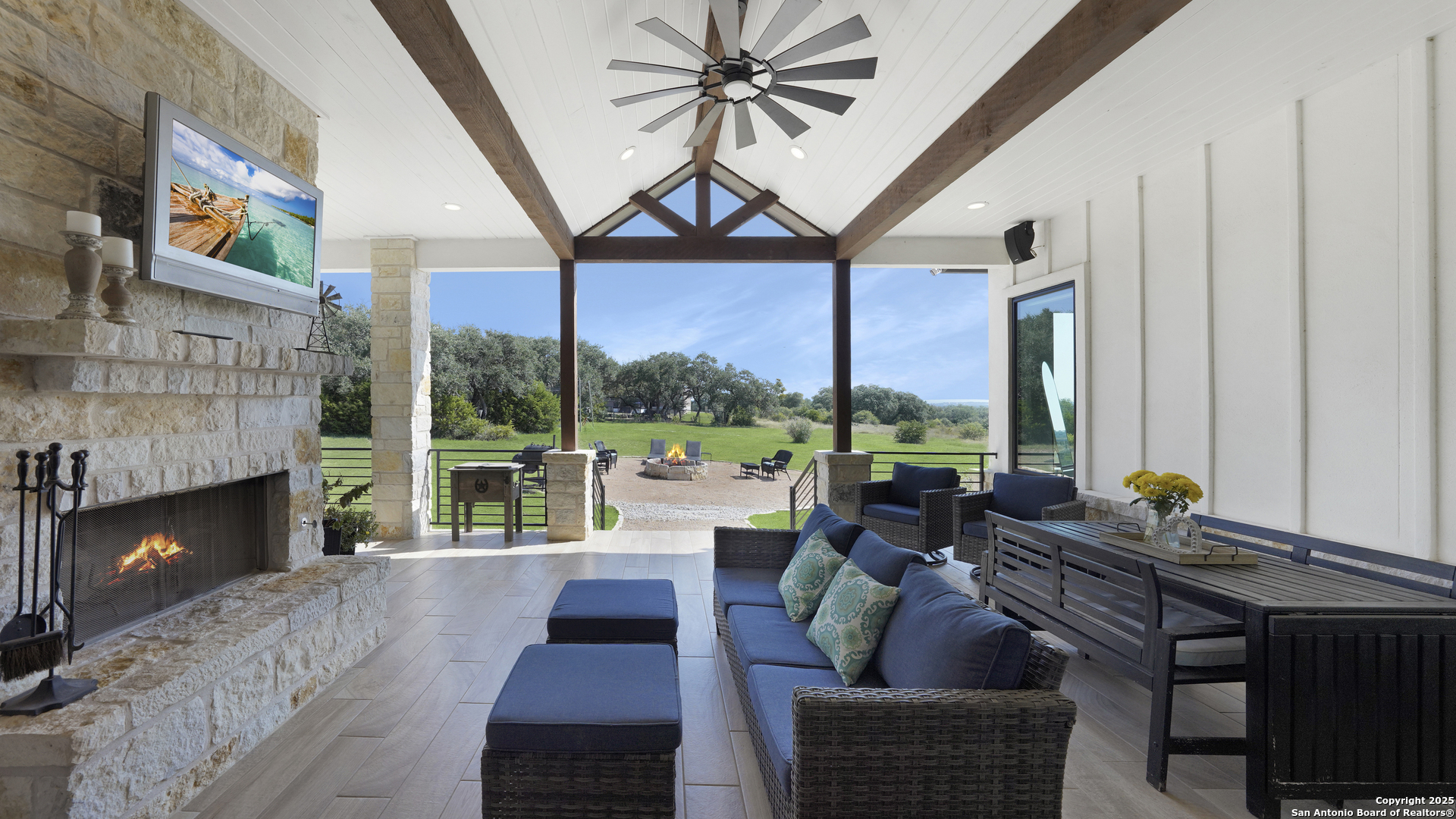 2116 Senora Ridge