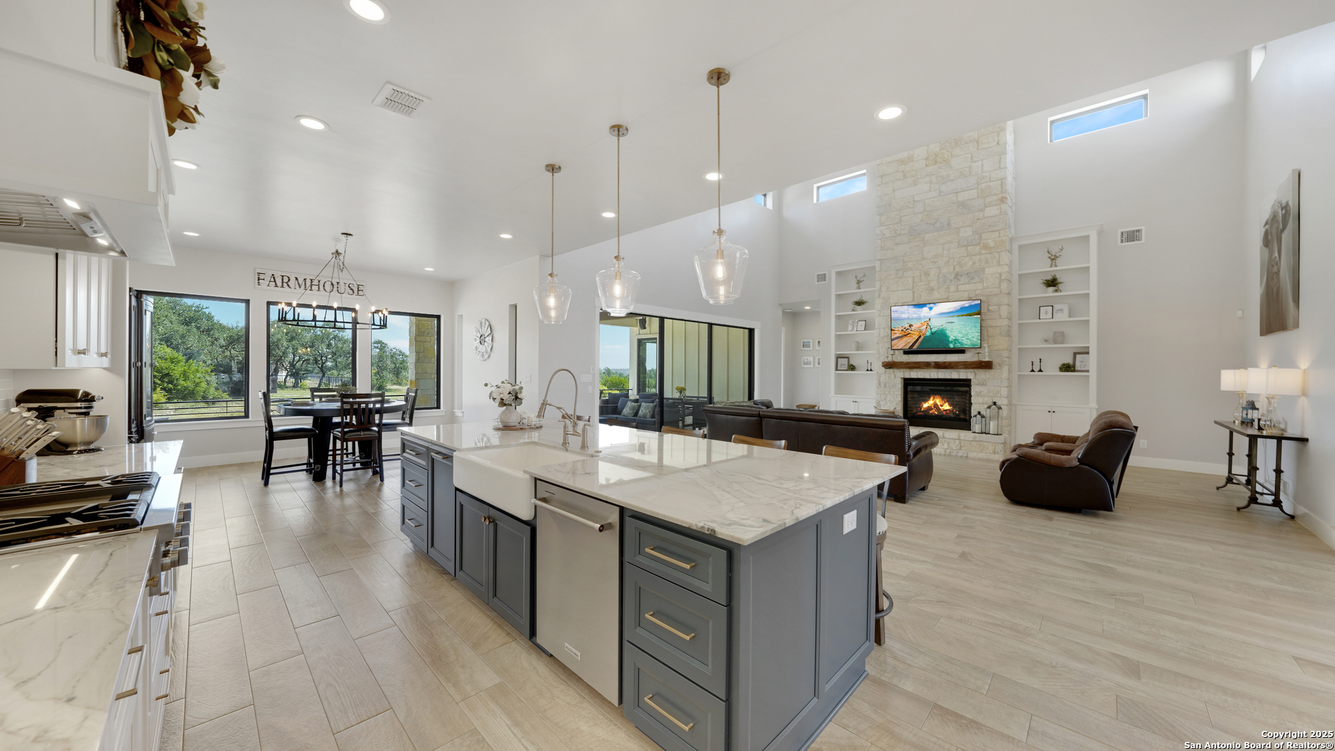 2116 Senora Ridge