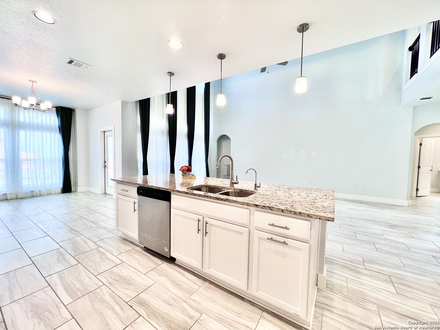 15110 Westface