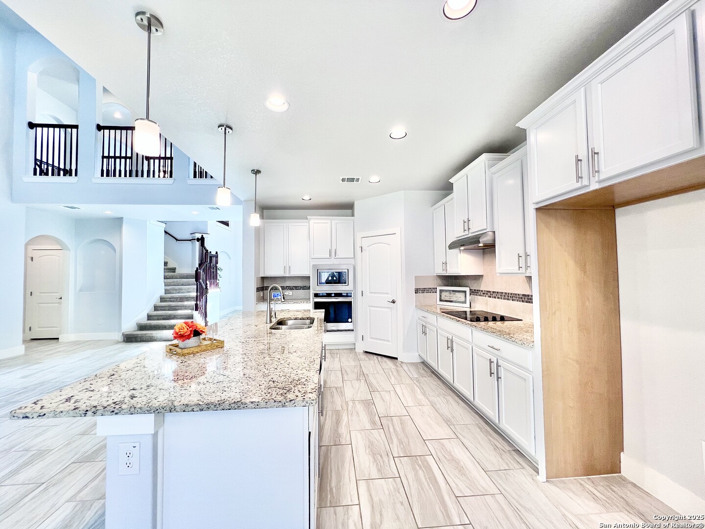15110 Westface