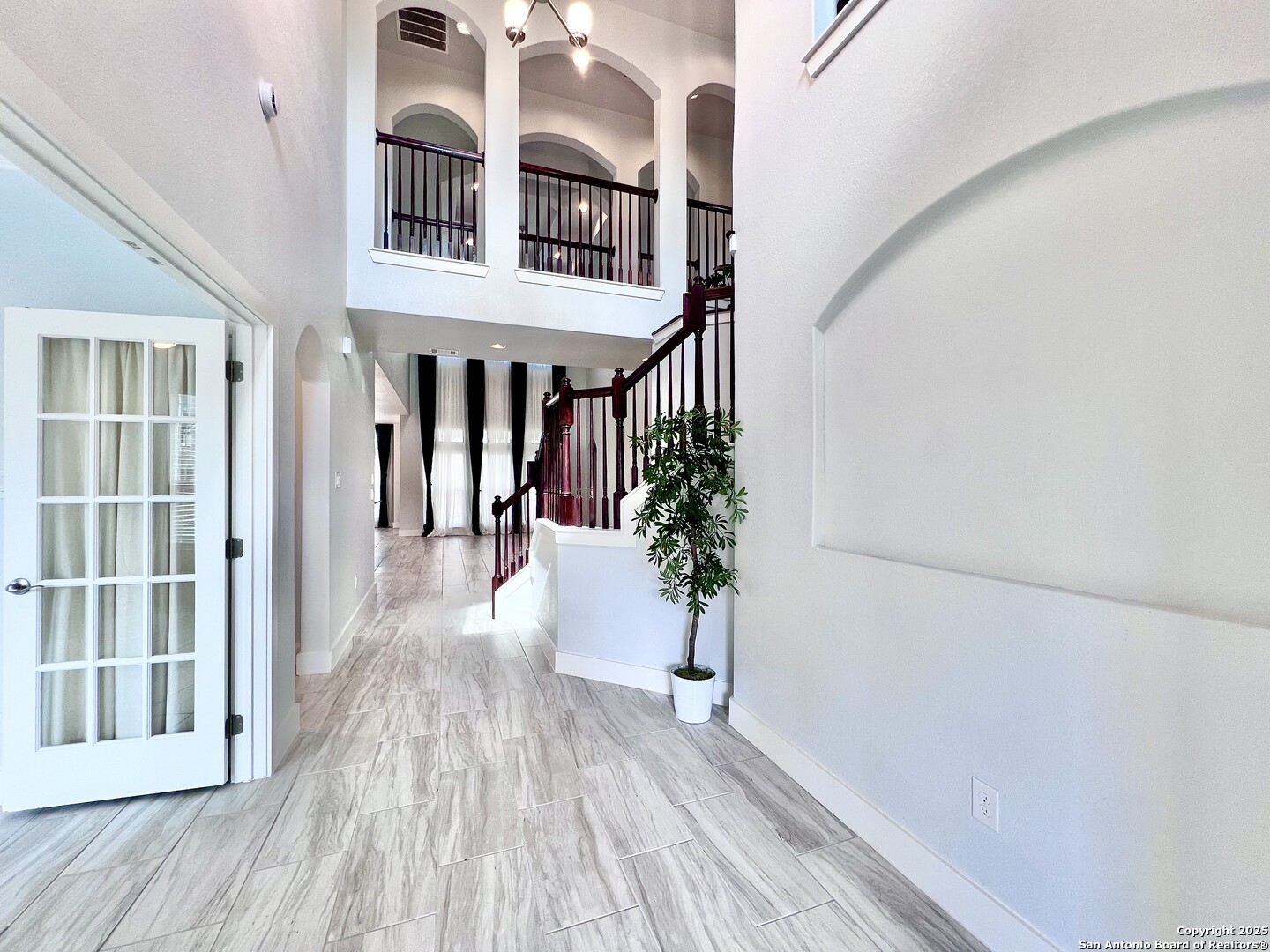 15110 Westface