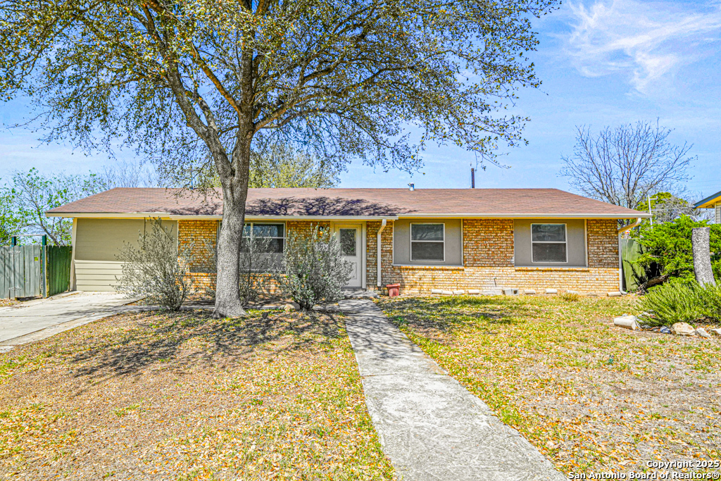 111 Lake Valley