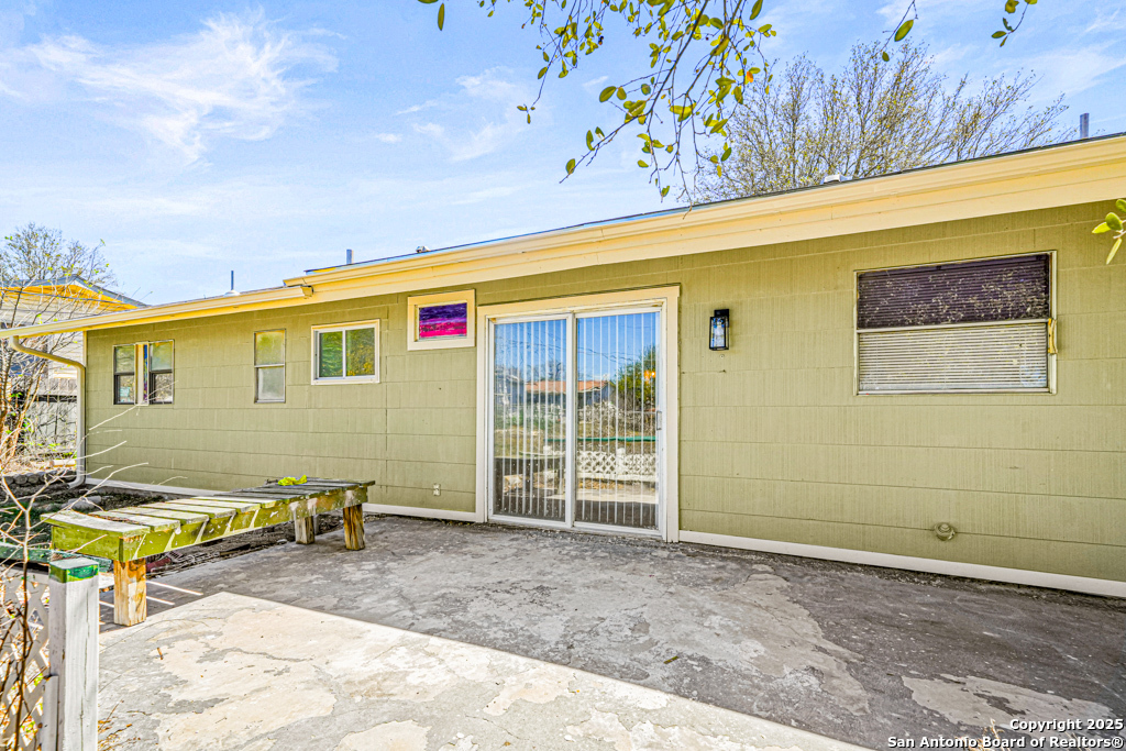 111 Lake Valley