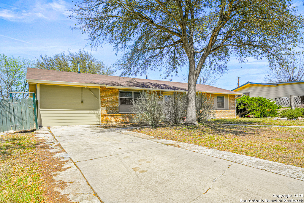 111 Lake Valley