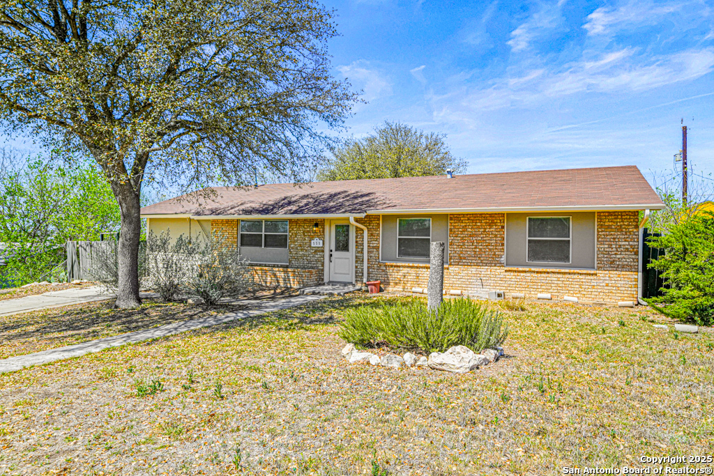 111 Lake Valley
