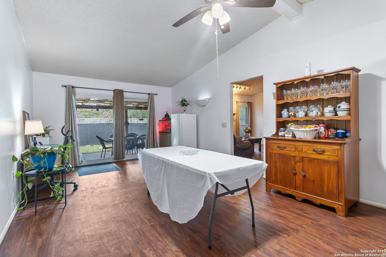 2711 Lake Arbor