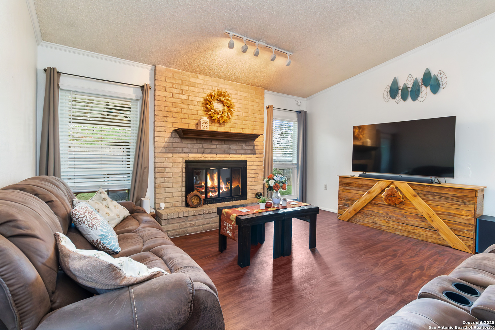 2711 Lake Arbor