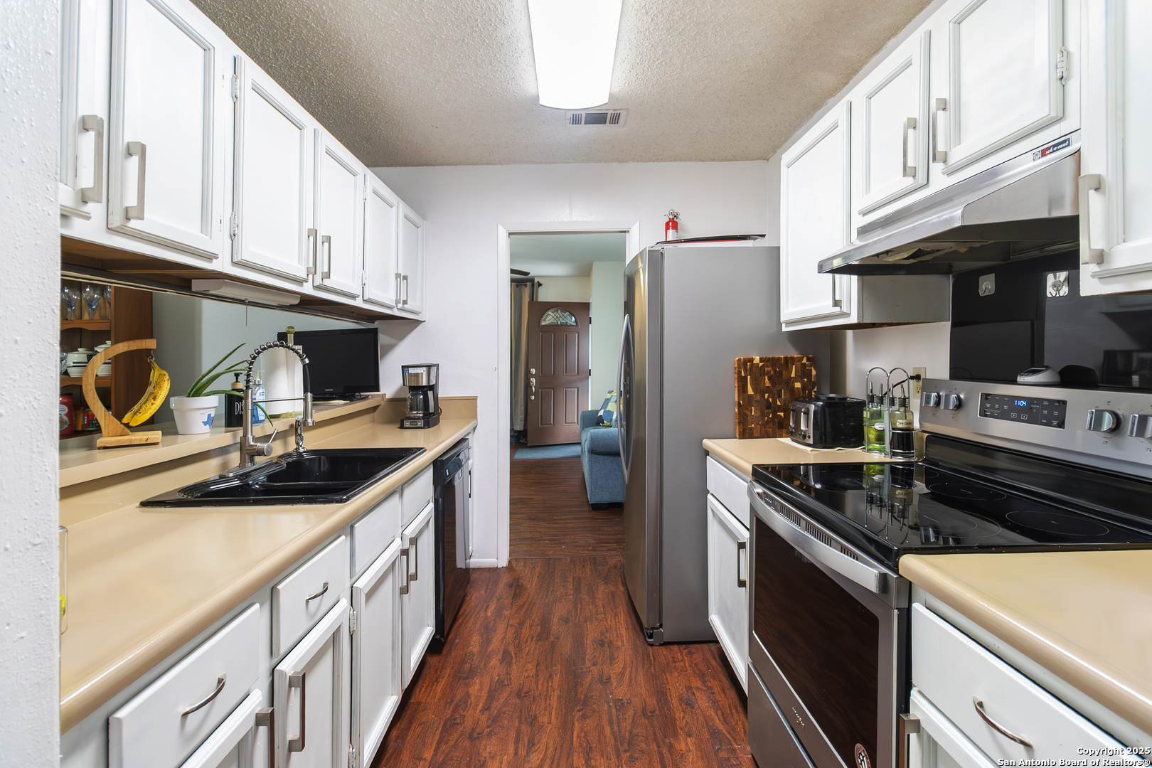 2711 Lake Arbor